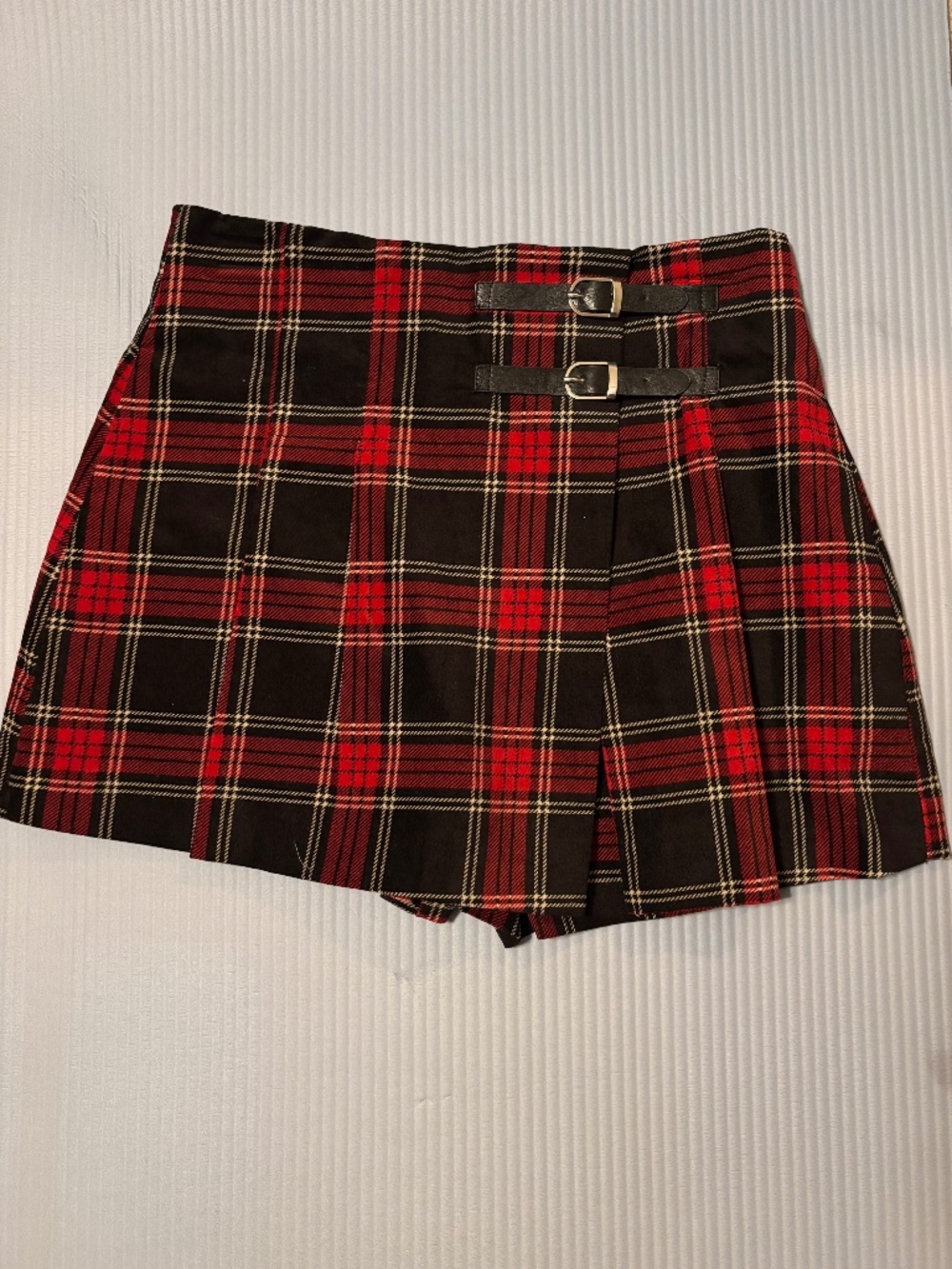 Copper Key Pleated Plaid Mini Skort Small